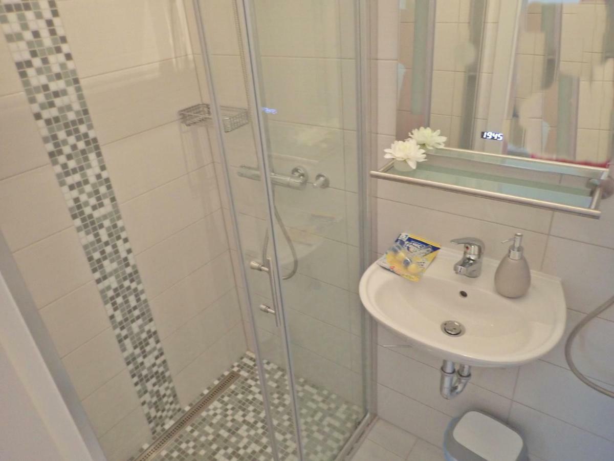 Apartments Lana - 30 M From The Sea Seline ภายนอก รูปภาพ